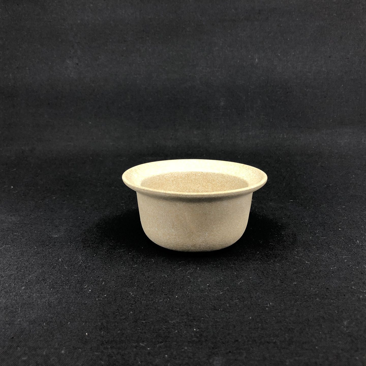 Ildpot form af Grethe Meyer for Royal Copenhagen