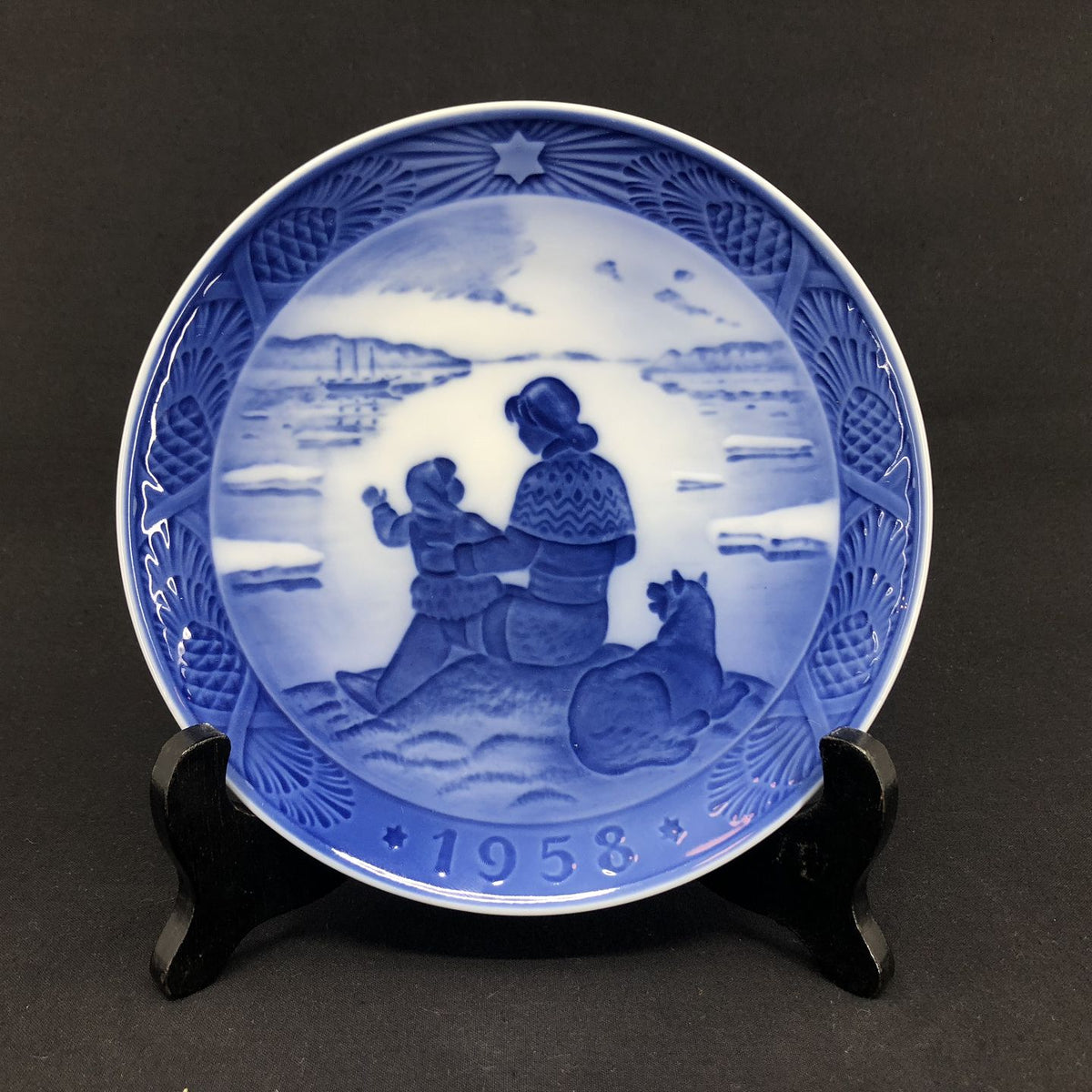 Royal Copenhagen Christmas plate 1958