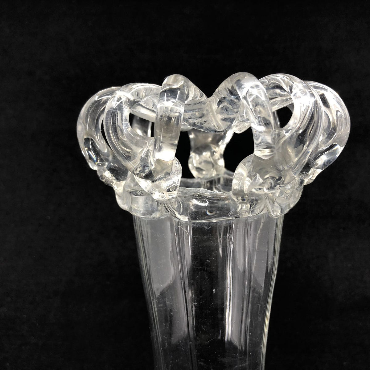 Brudekrone i glas fra Holmegaard