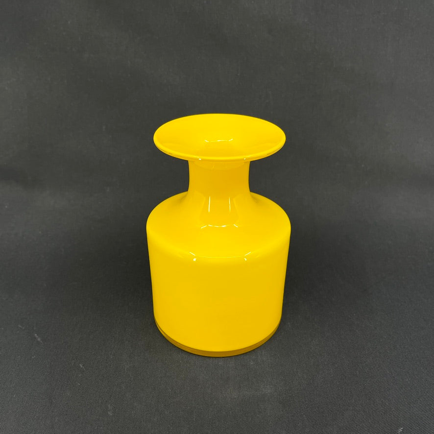 Gul Carnaby vase, 13,5 cm.