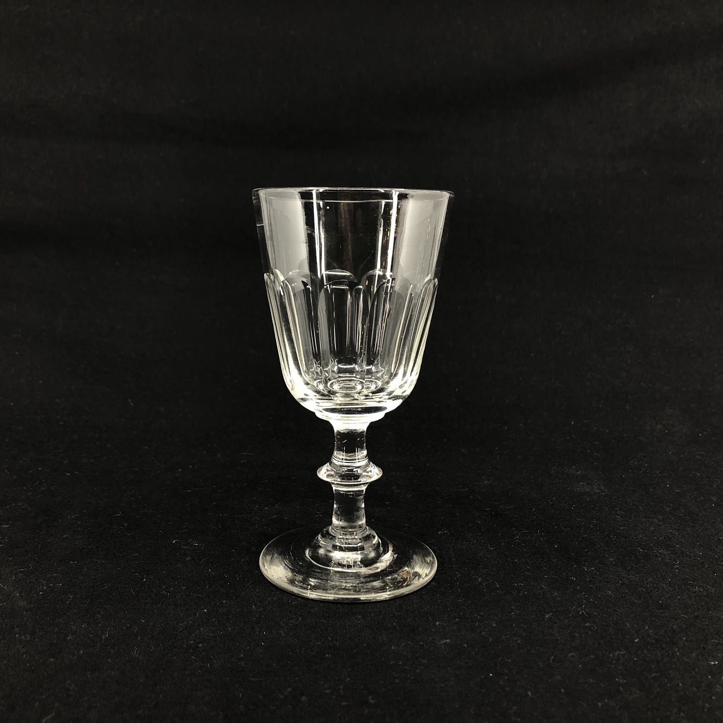 Clearly Christian d. 8 white wine glasses