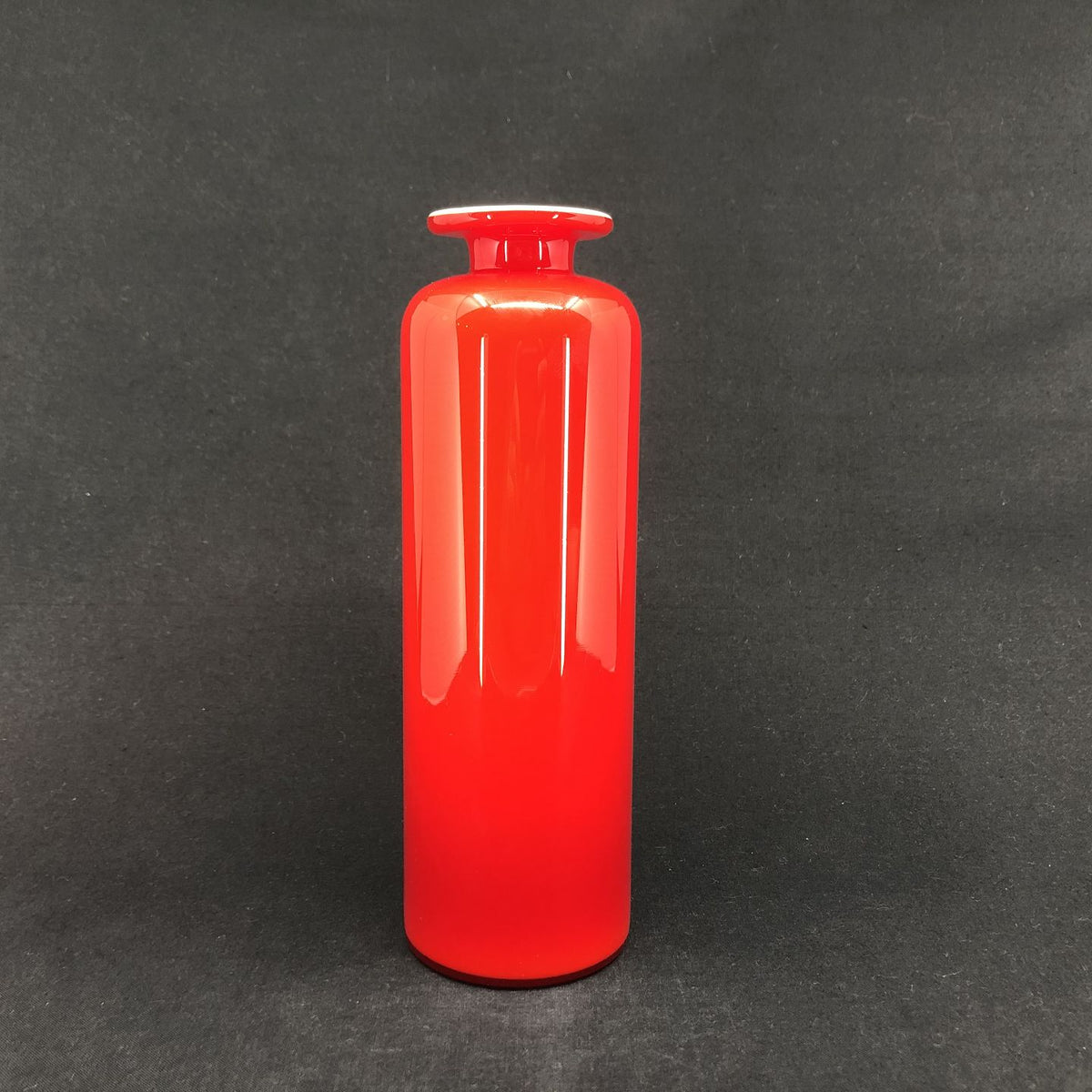 Rød Carnaby vase, 21,5 cm.