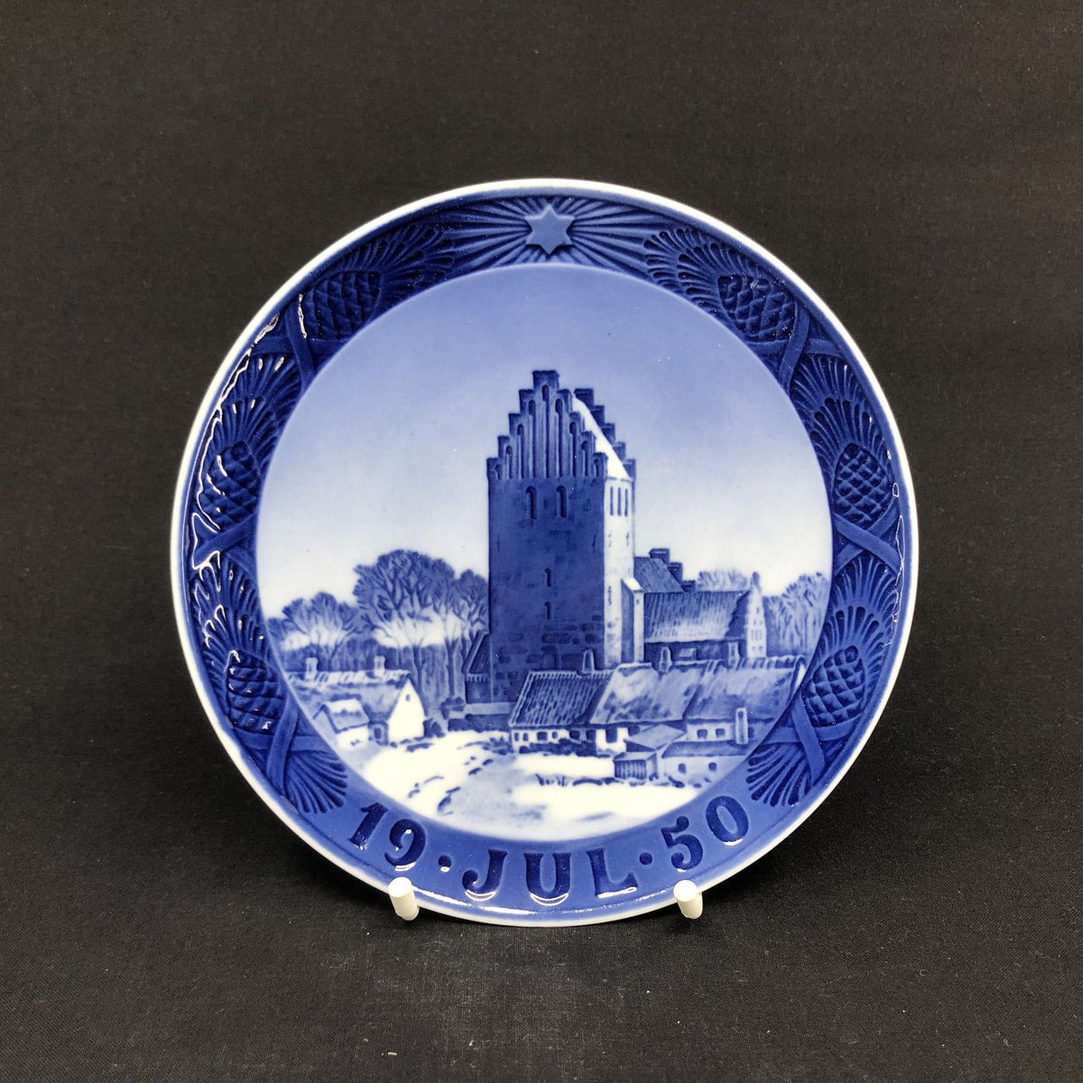 Royal Copenhagen Christmas plate 1950