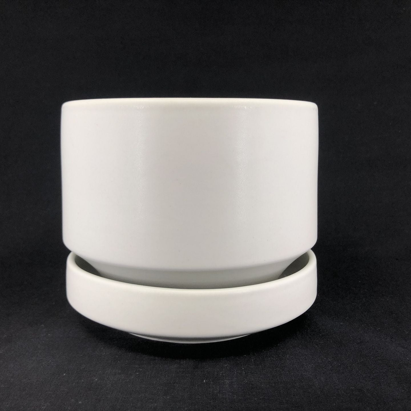 Arabia urtepotte af Richard Lindh, stor model