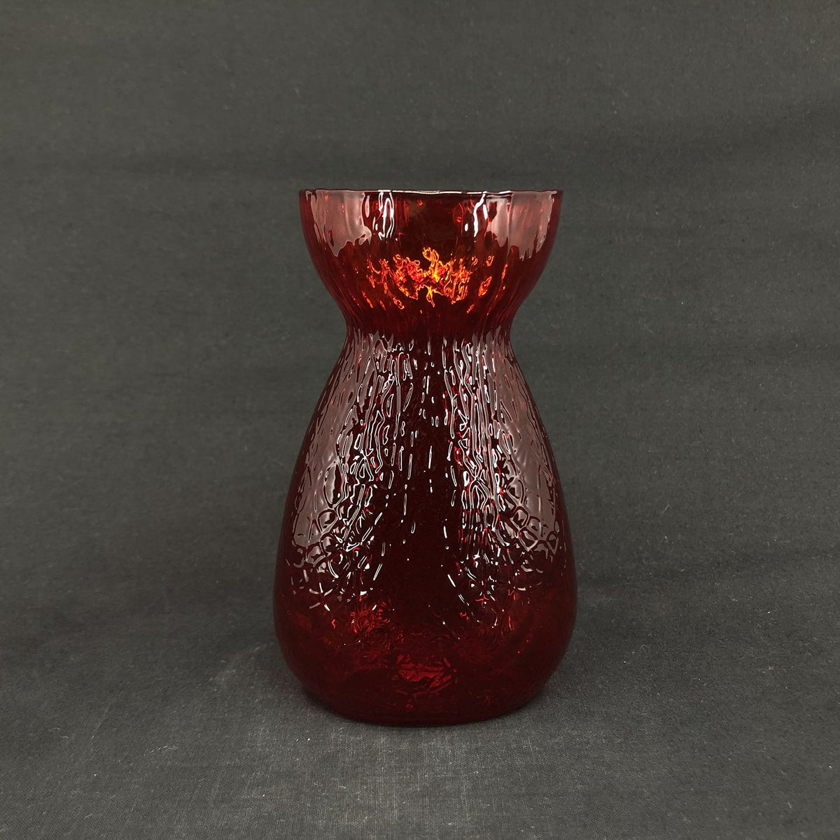 Rred hyacinth glass from Fyens Glasværk