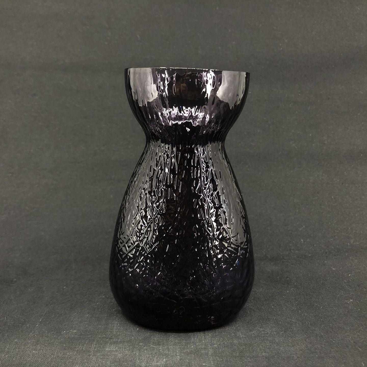 Purple hyacinth glass from Fyens Glasværk