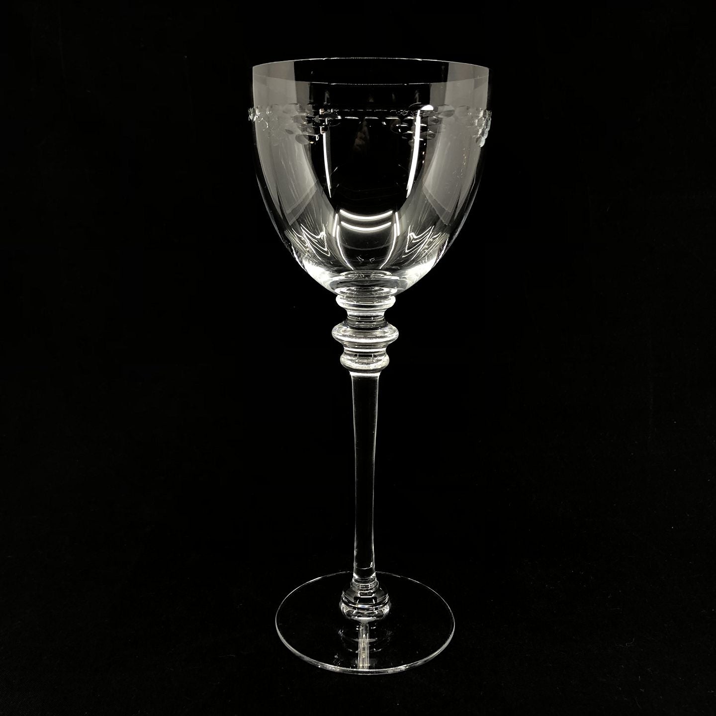 Aida red wine glass from Holmegaard