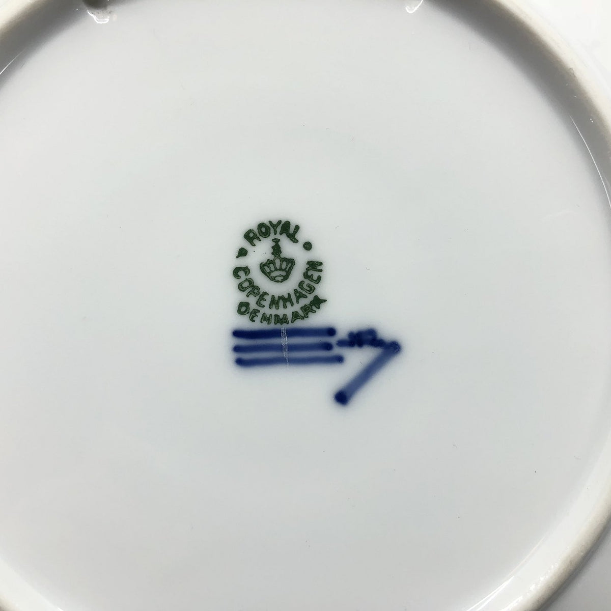Royal Copenhagen Christmas plate 1953