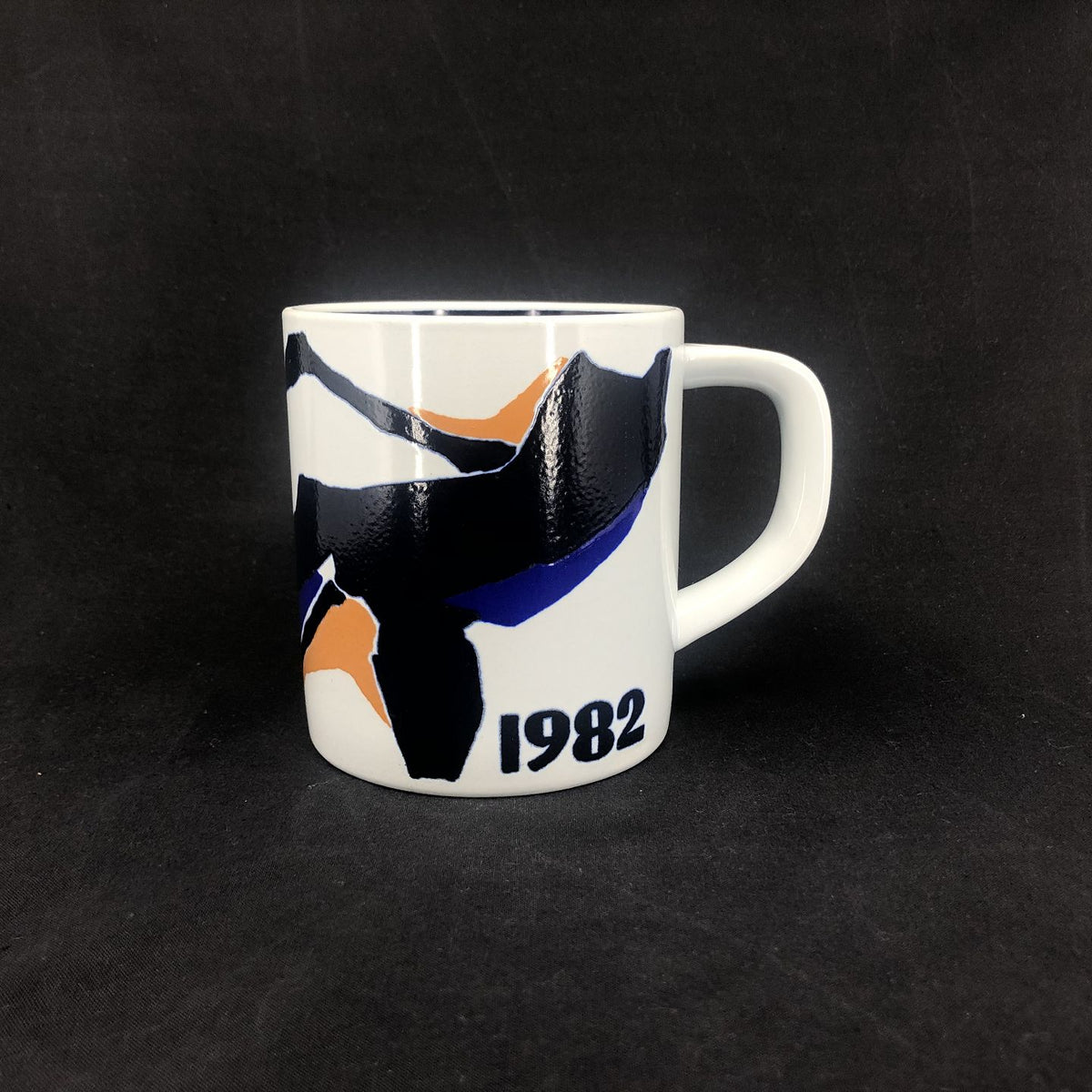 Royal Copenhagen large vintage mug 1982