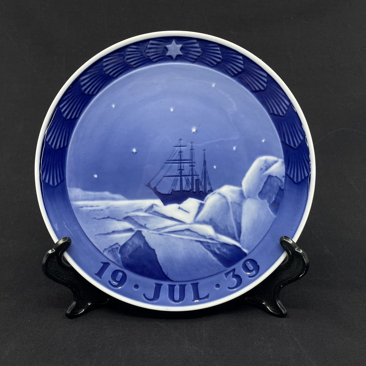 Royal Copenhagen Christmas plate 1939