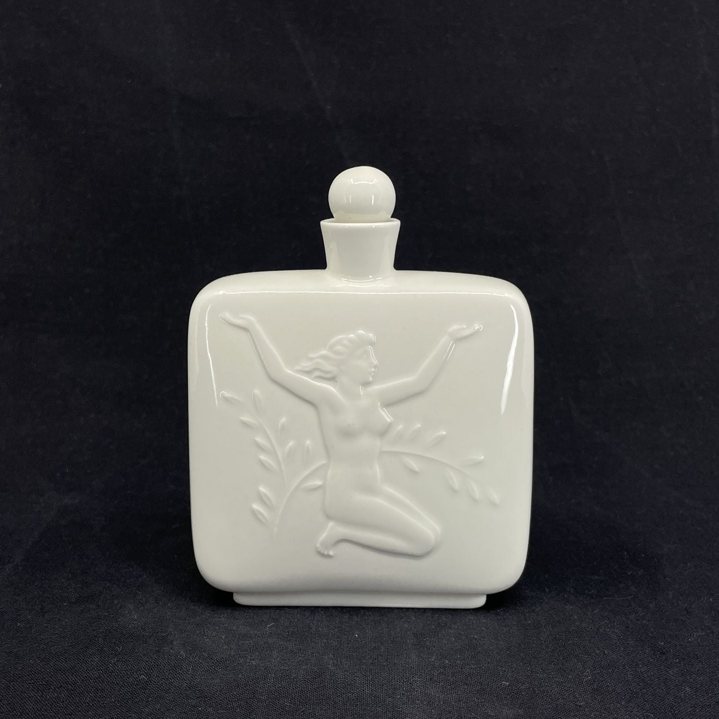 Blanc de chine lågvase fra Royal Copenhagen