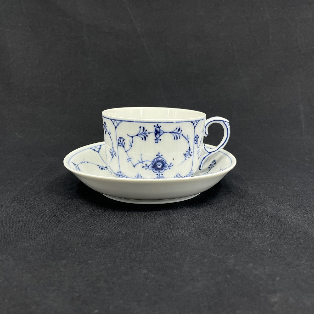 Sjælden Musselmalet Riflet chokoladekop, 1898-1923