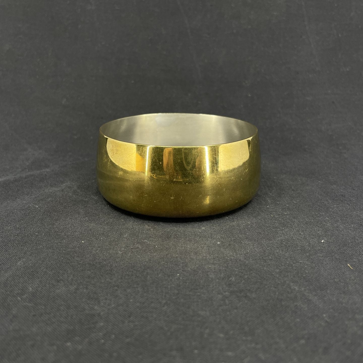 Sukkerskål i messing af Henning Koppel