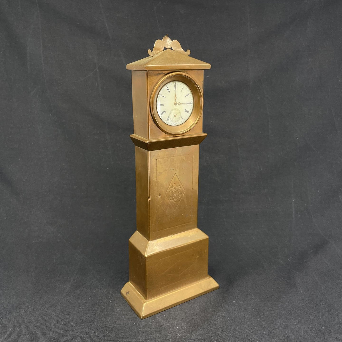 Beautifully executed miniature Bornholm clock