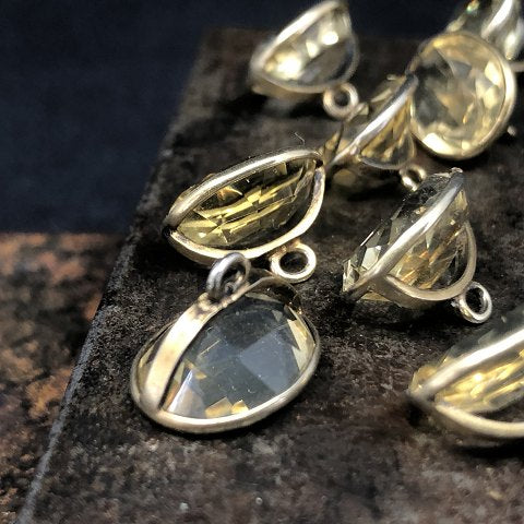 Knapper med citrin og forgyldt sølv