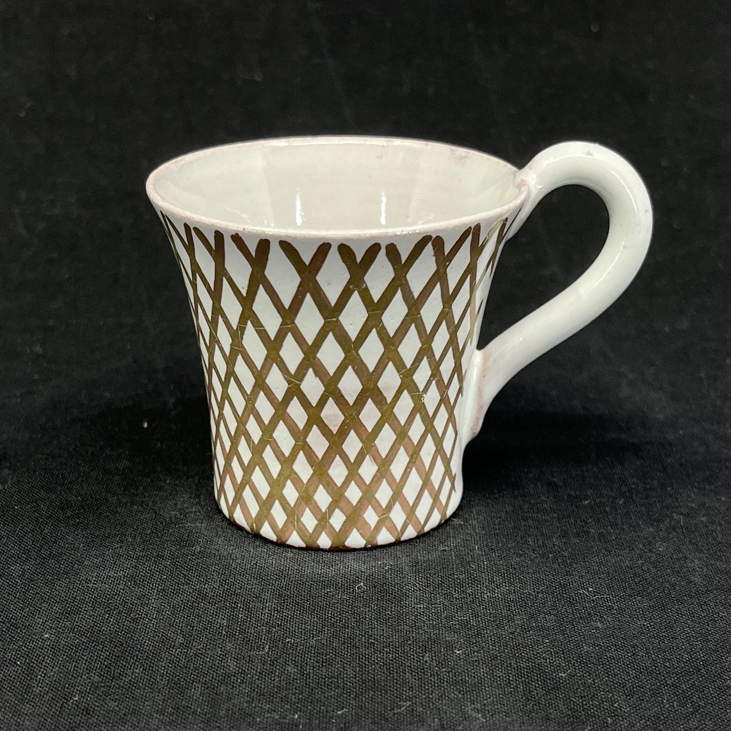 Loose upper cup by Lillemor Clement and Inger Folmer Larsen