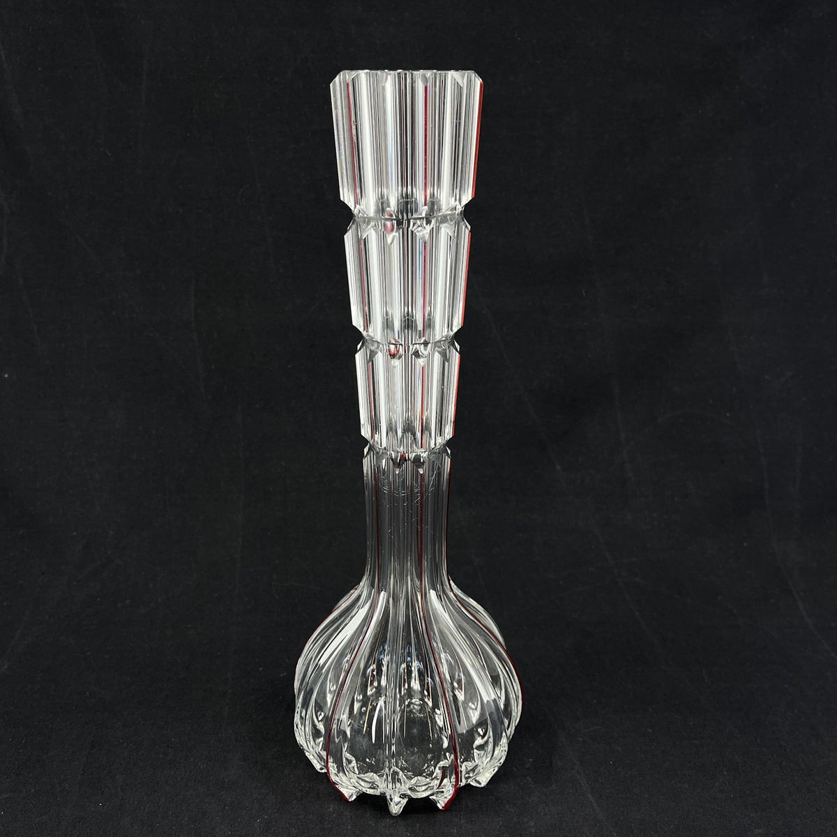 Tall vase with red decoration and grinding