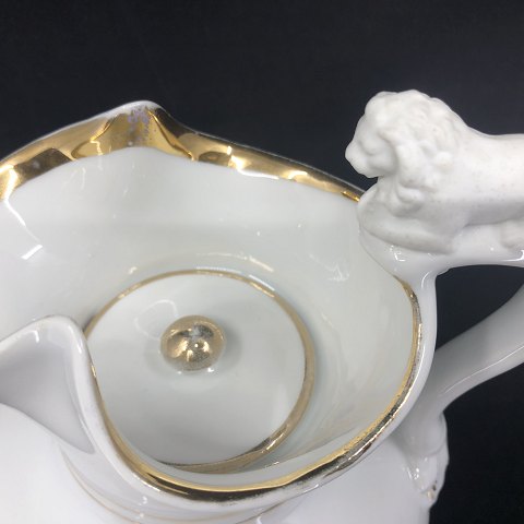 Løvekande fra Bing & Grøndahl