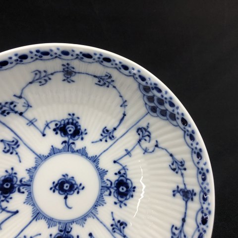 Blue Fluted Half Lace yogurt bowl, 16 cm.
