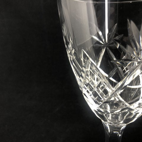 Large Annette red wine glass from Holmegaard