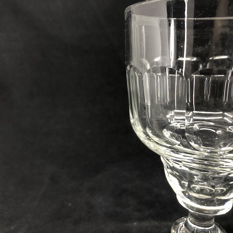 Stort absintglas fra 1900 tallets begyndelse