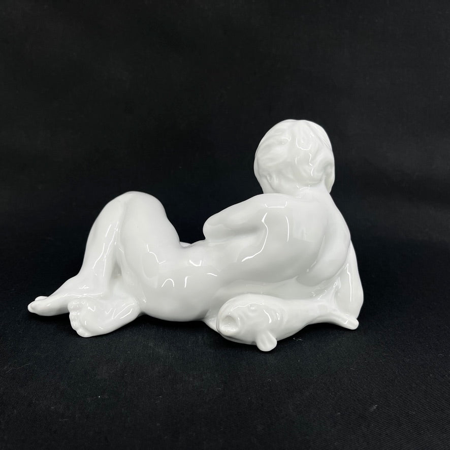 Woman with Child by Kai Nielsen for Bing & Grøndahl – white figurine