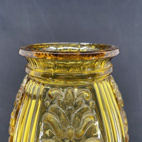 Gyldengul presseglas vase fra Holmegaard