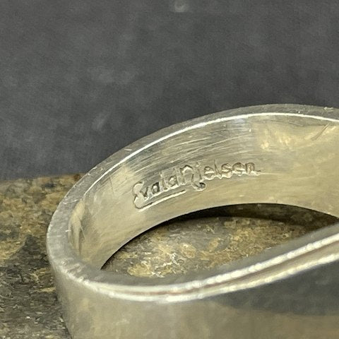 Evald Nielsen ring med malakit