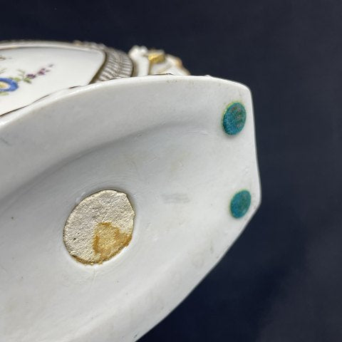 Et sjældent par bouquetiere med løver