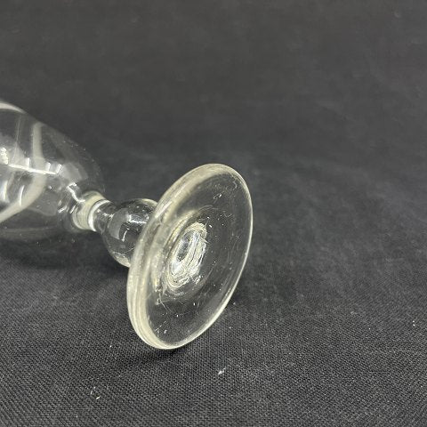 Båndslebet Berlinois snapseglas med balusterstilk