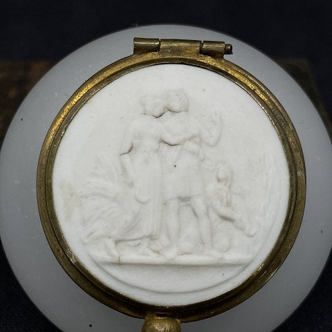 Æske med motiv af Thorvaldsens Sommer
