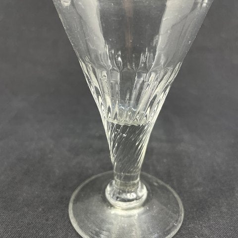 Holmegaard snapseglas nr. 28
