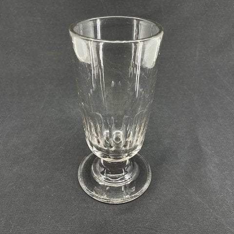 Stort porterglas med facetter