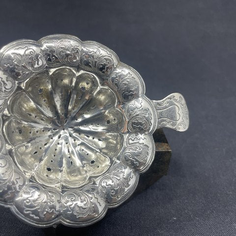 Dansk tesi i sølv fra 1800 tallet