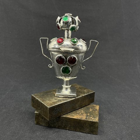 Sønderjydsk hovedvandsæg med 15 fluser