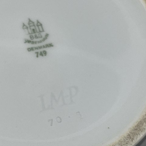 Vase by Lisbeth Munch-Petersen