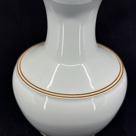 Vase af Lisbeth Munch-Petersen