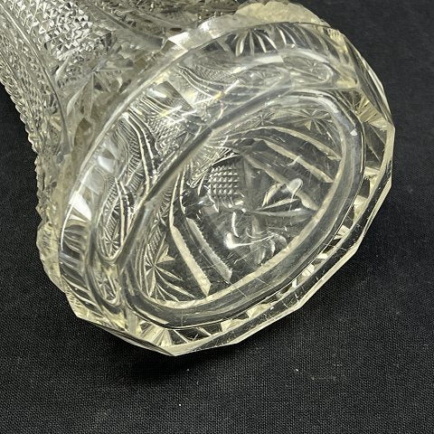 Ældre vase i krystalglas