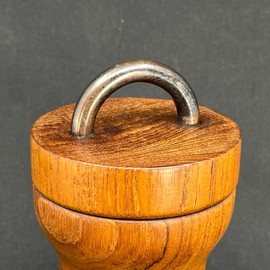 Digsmed peberkværn i teak
