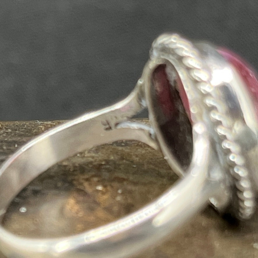 Ring in silver with pink stone
