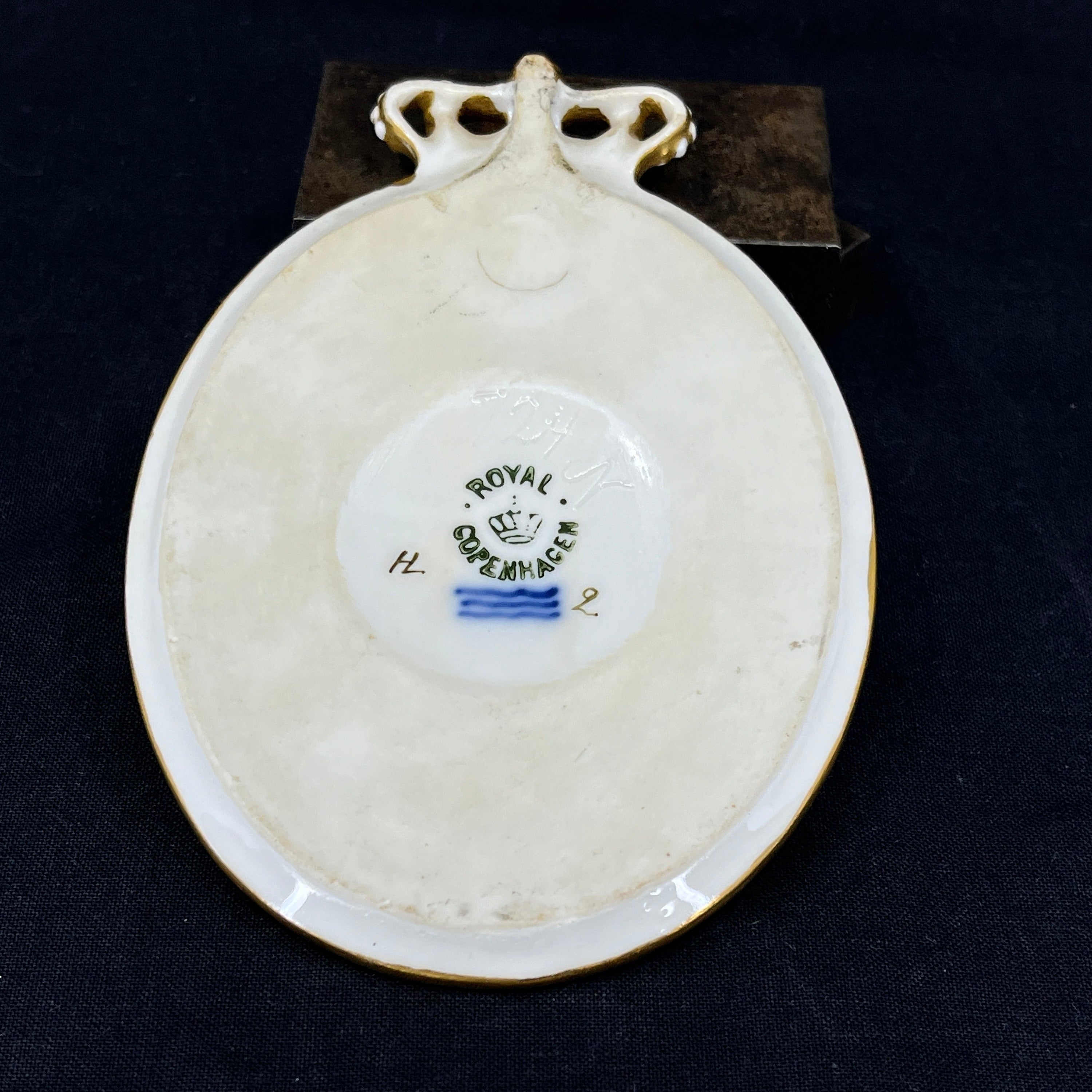 Royal Copenhagen silhouette plate - Christian d. 10 1818-1906