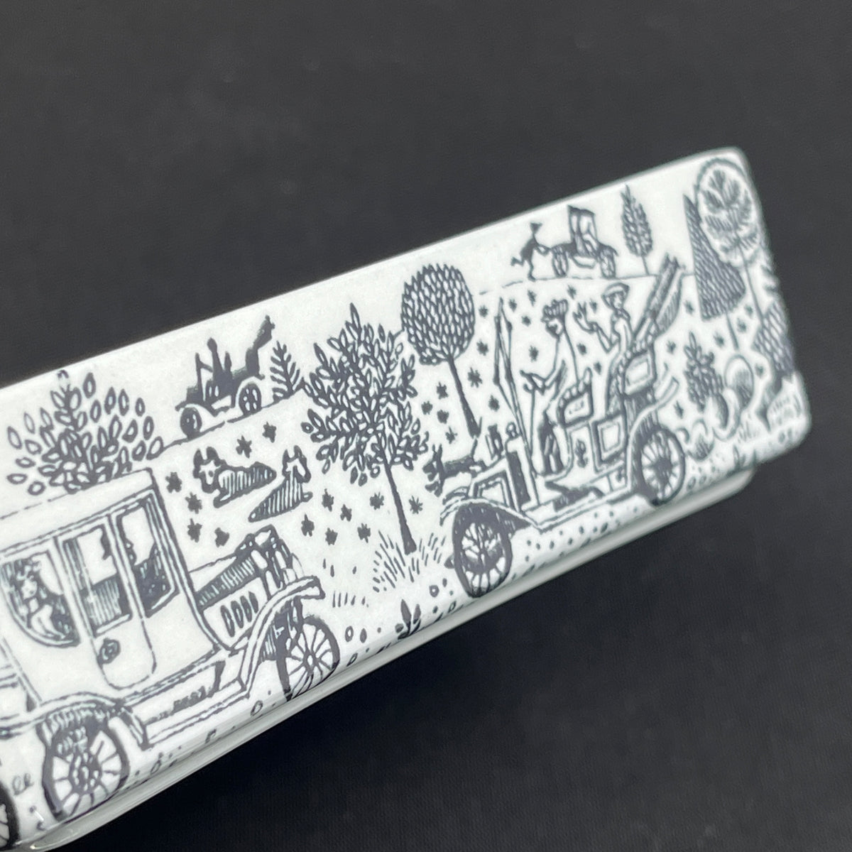 Nymølle lidded box by Høyrup