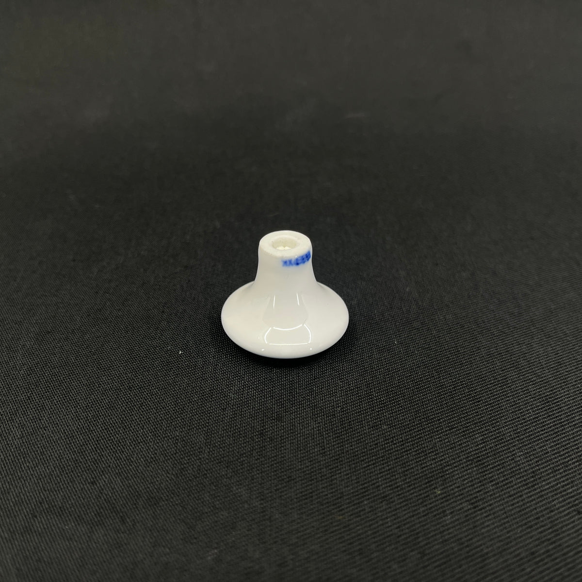 Drawer handle from Royal Copenhagen - blue circle