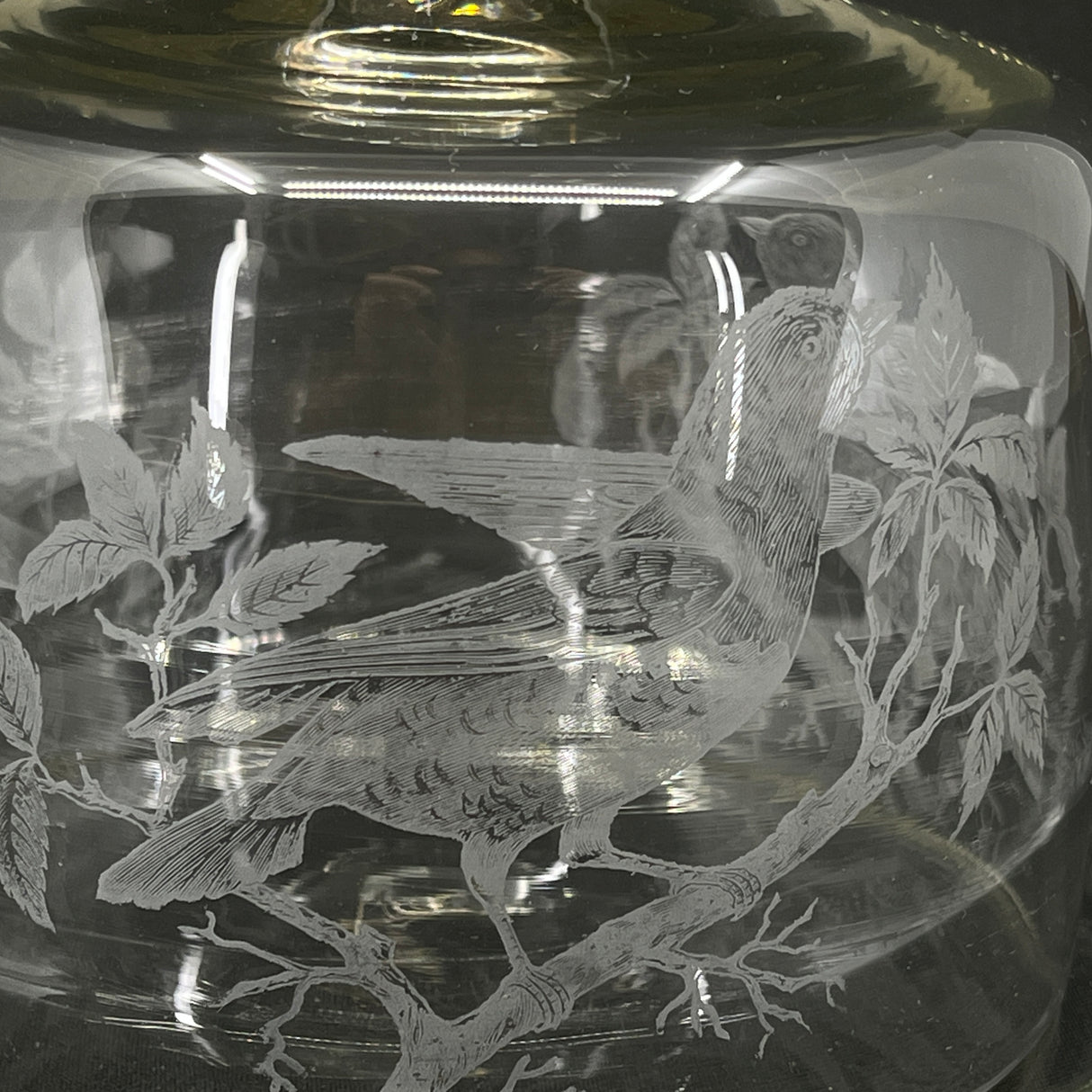 Cheese bell with saucer, etched with birds
