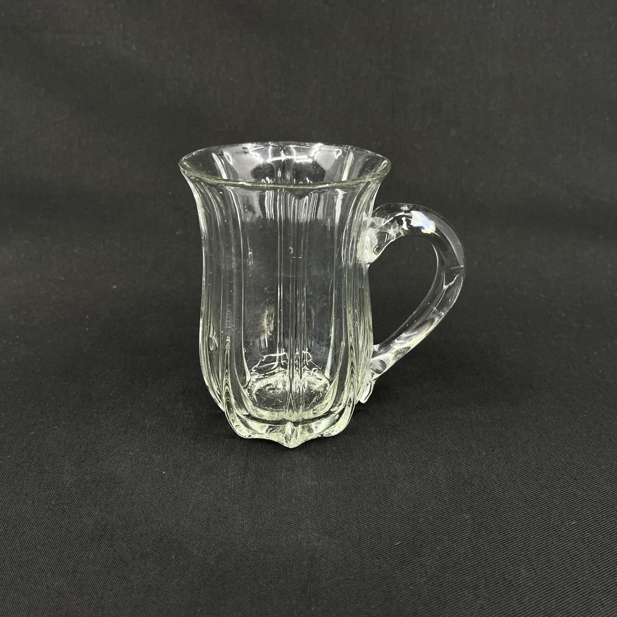 Krus i glas fra 1860'erne
