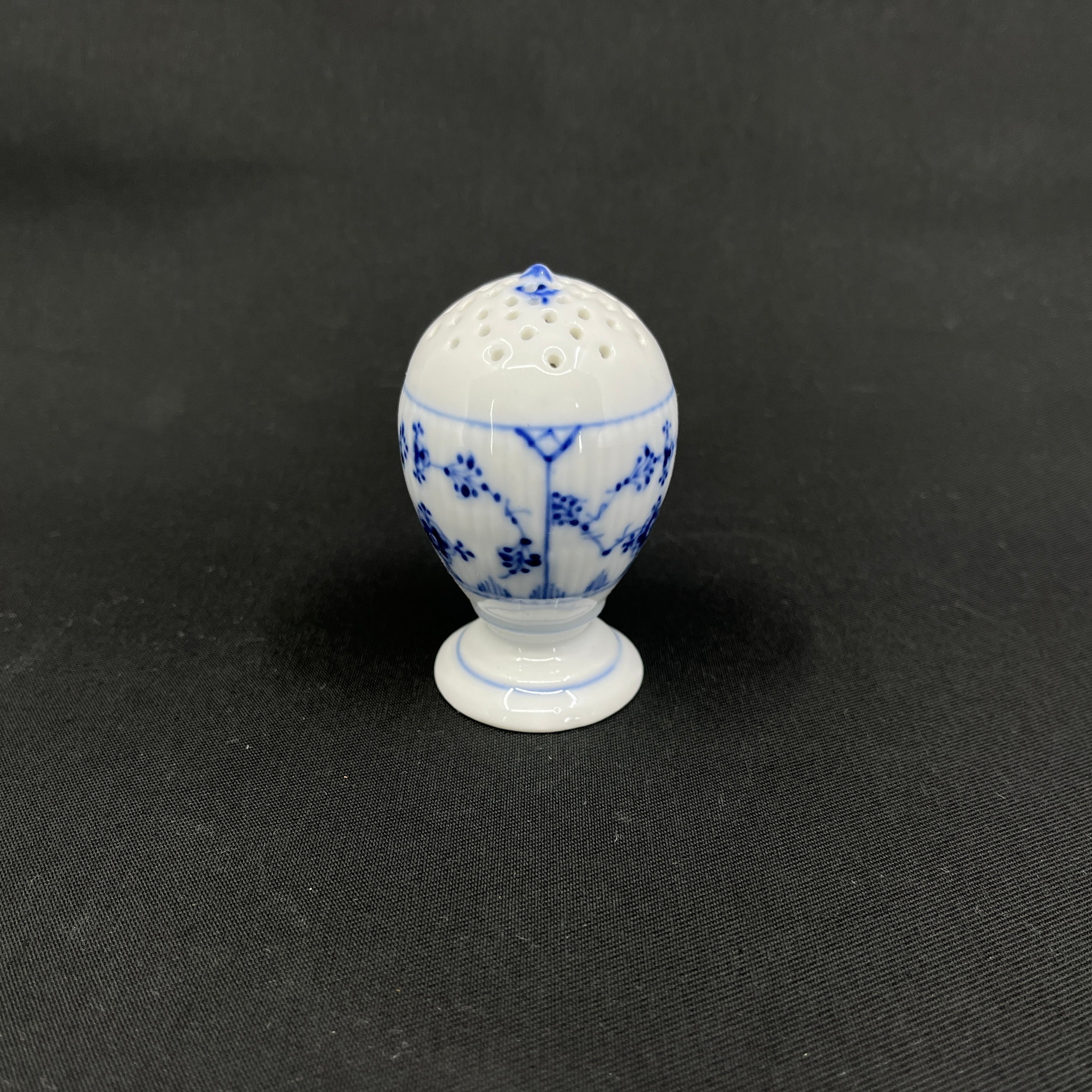 Musselmalet Riflet saltbøsse