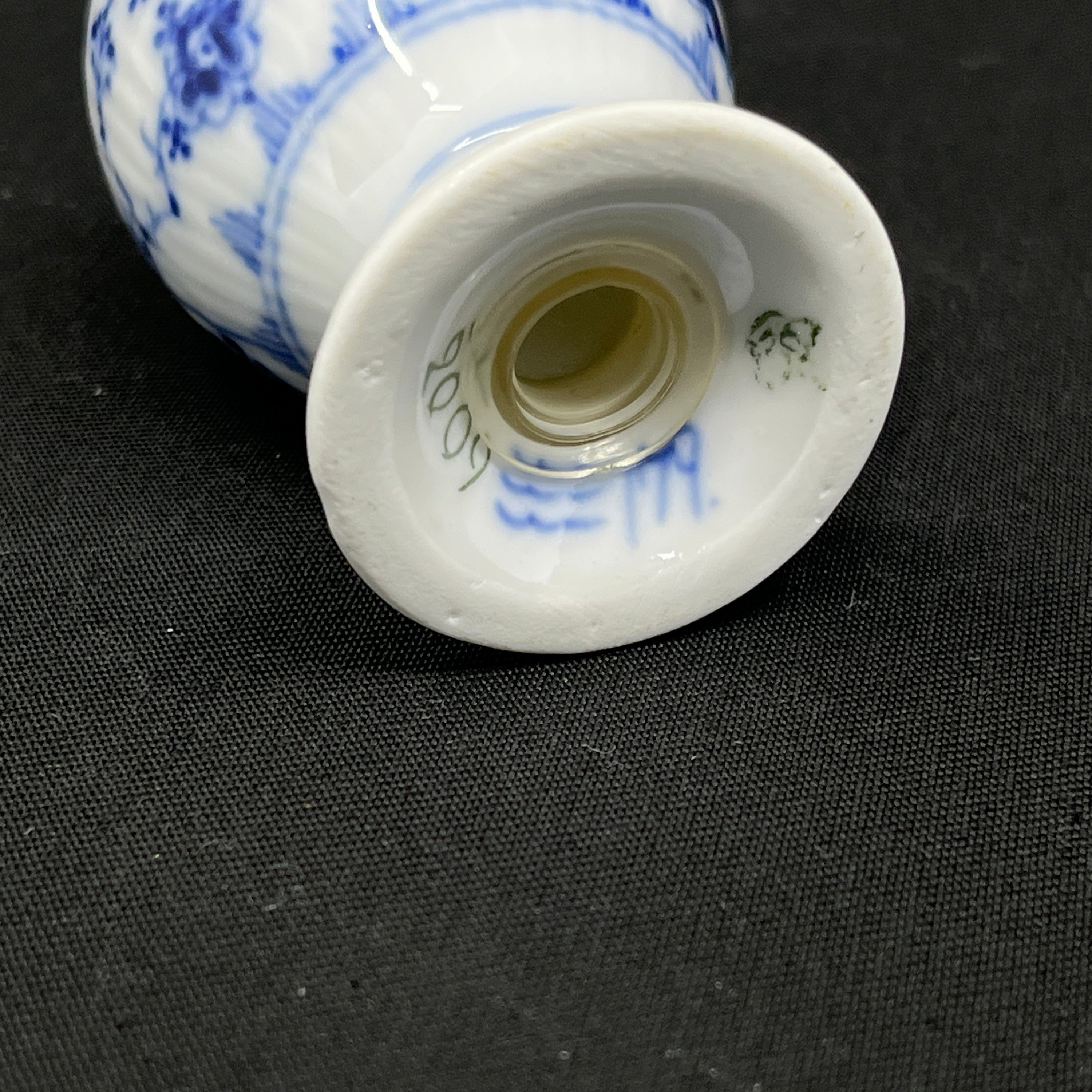 Musselmalet Riflet saltbøsse