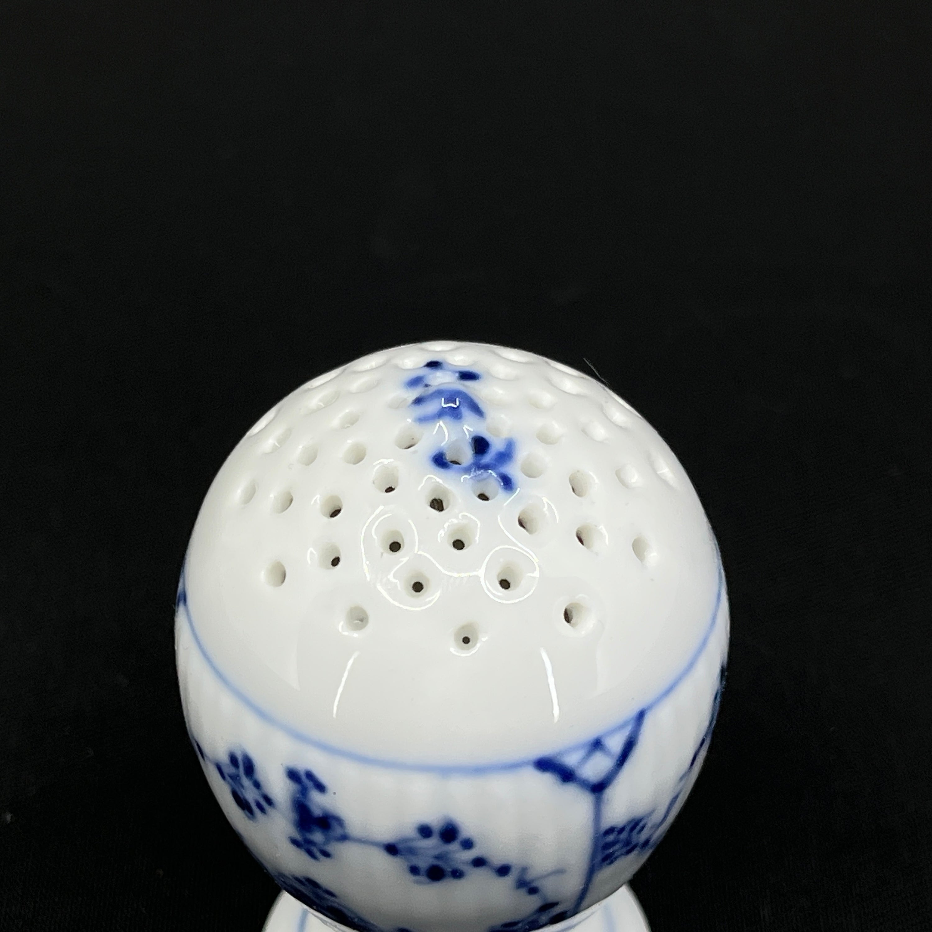 Musselmalet Riflet saltbøsse