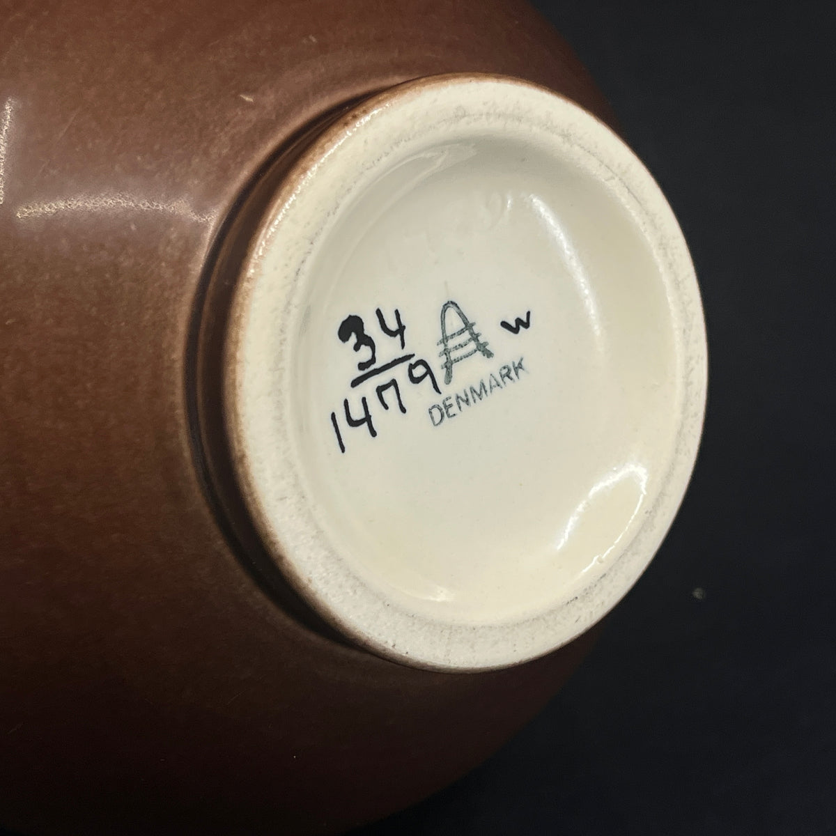 Brown Bremerholm ball vase from Aluminia