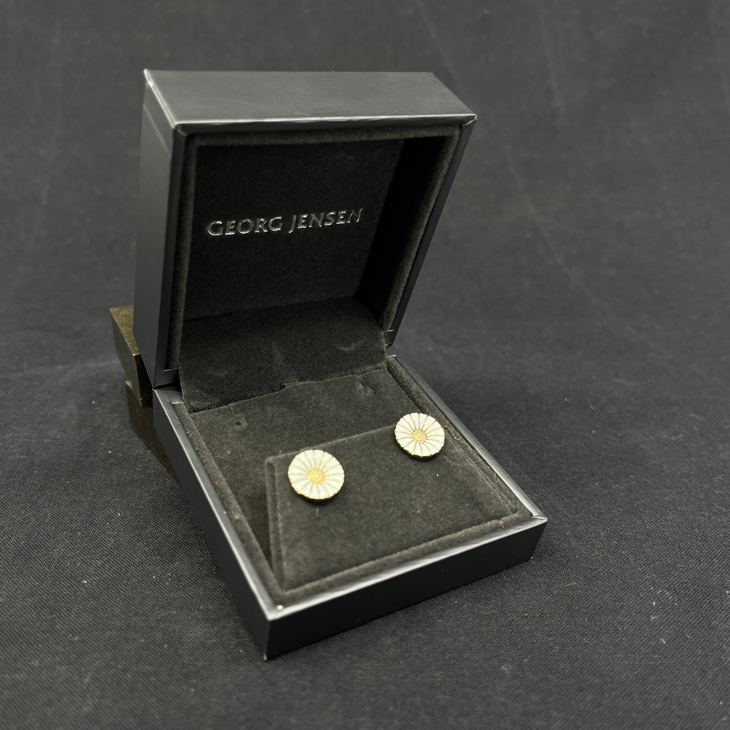 Georg Jensen daisy stud earrings - gold plated